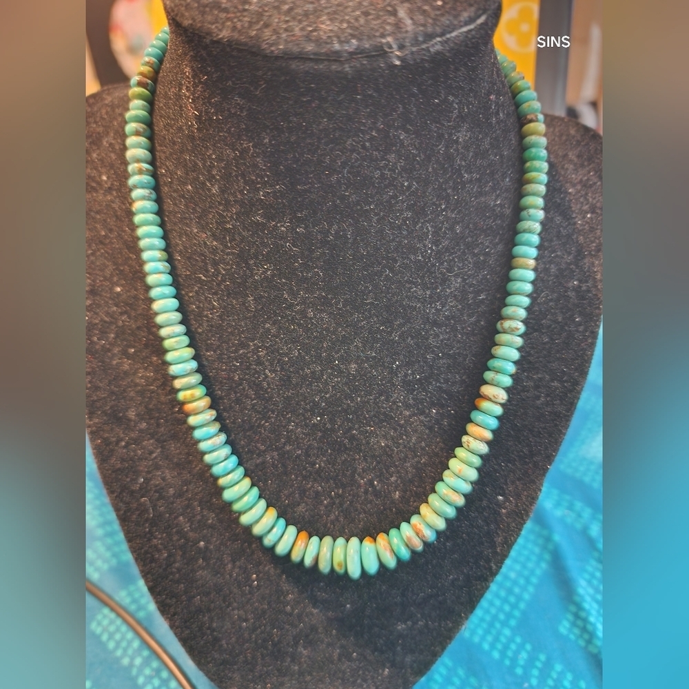 Kingsman Turquoise Graduating Beaded Necklace